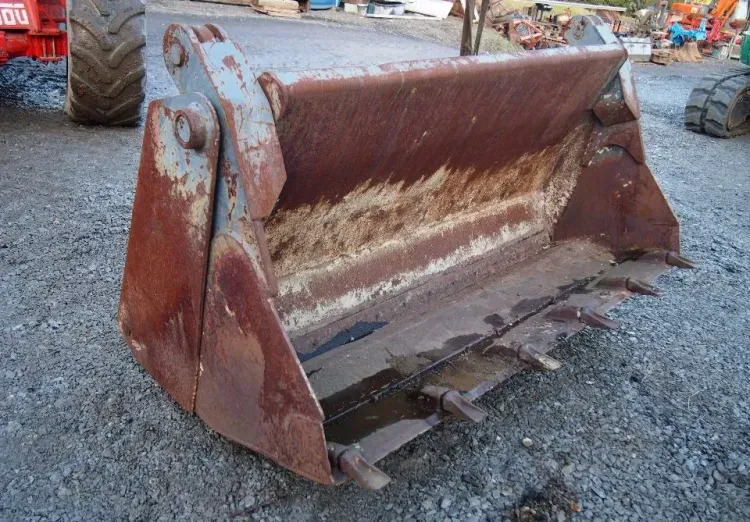 Łyżka do ładowarki otwierana hydraulicznie 2,1m - Benna per pala: foto 3 Łyżka do ładowarki otwierana hydraulicznie 2,1m - Benna per pala: foto 3