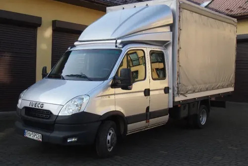 Samochód Iveco Daily 35c21 2012 DMC 3,5T DOKA dubel kabina - Furgone centinato, Furgone doppia cabina: foto 2 Samochód Iveco Daily 35c21 2012 DMC 3,5T DOKA dubel kabina - Furgone centinato, Furgone doppia cabina: foto 2