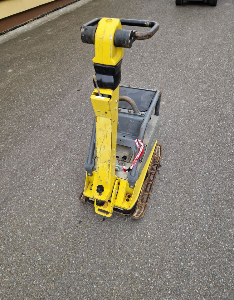 Ubijarka Wacker DPU 4545 2018 Ubijarka zagęszczarka płyta Wacker DPU 4545 - Piastra vibrante: foto 4 Ubijarka Wacker DPU 4545 2018 Ubijarka zagęszczarka płyta Wacker DPU 4545 - Piastra vibrante: foto 4