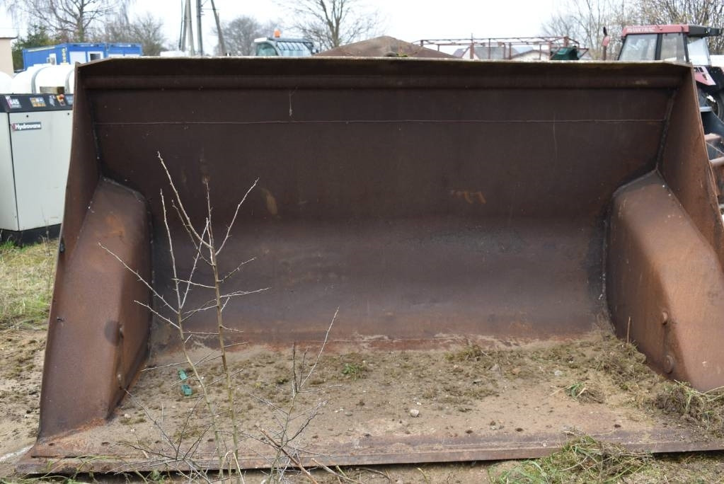 Lyzki do zaladunku do ladowarki VOLVO  - Benna per Macchina da cantiere: foto 5 Lyzki do zaladunku do ladowarki VOLVO  - Benna per Macchina da cantiere: foto 5