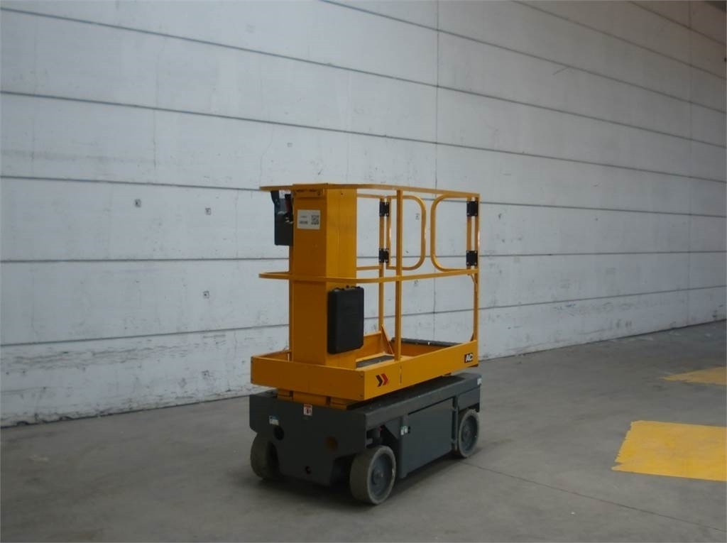 Haulotte STAR 6 - Elevatore verticale: foto 4 Haulotte STAR 6 - Elevatore verticale: foto 4