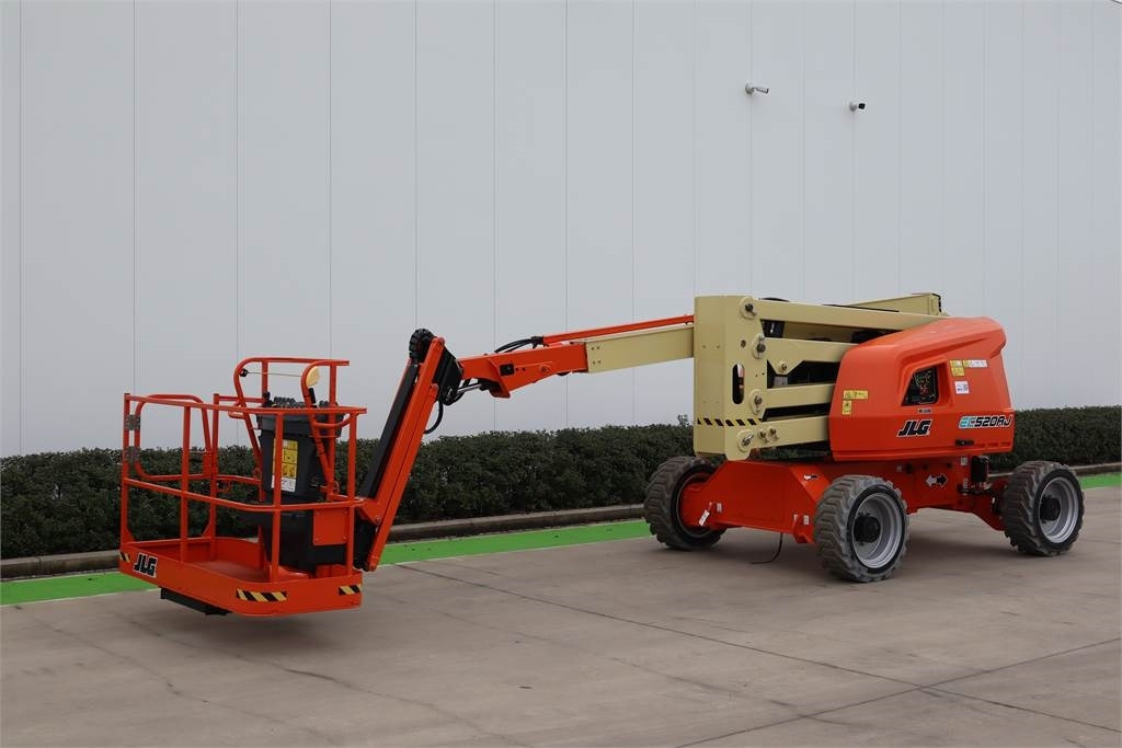 JLG EC 520AJ - Piattaforma articolata: foto 2 JLG EC 520AJ - Piattaforma articolata: foto 2