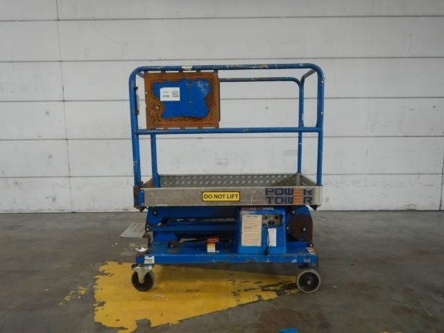 JLG Power Tower - Elevatore verticale: foto 1 JLG Power Tower - Elevatore verticale: foto 1