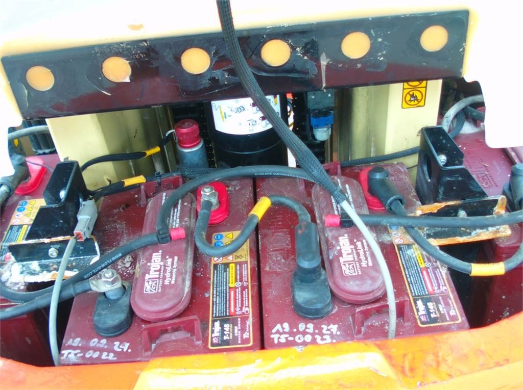 JLG Toucan 12E+ - Elevatore verticale: foto 5 JLG Toucan 12E+ - Elevatore verticale: foto 5