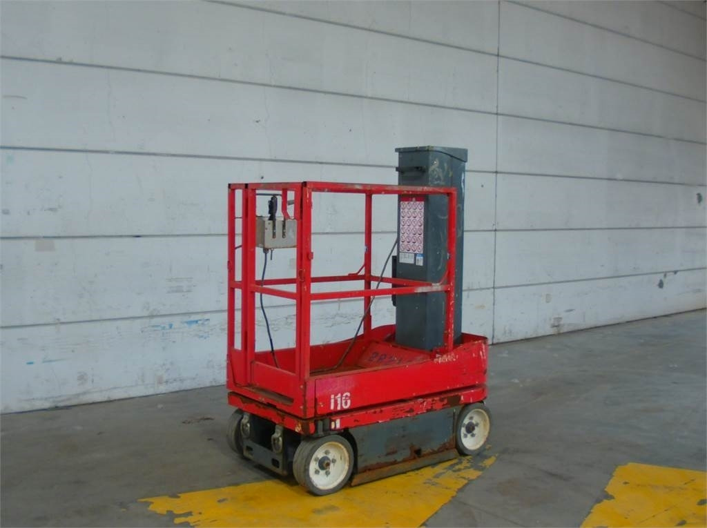 SkyJack SJ16 - Elevatore verticale: foto 3 SkyJack SJ16 - Elevatore verticale: foto 3