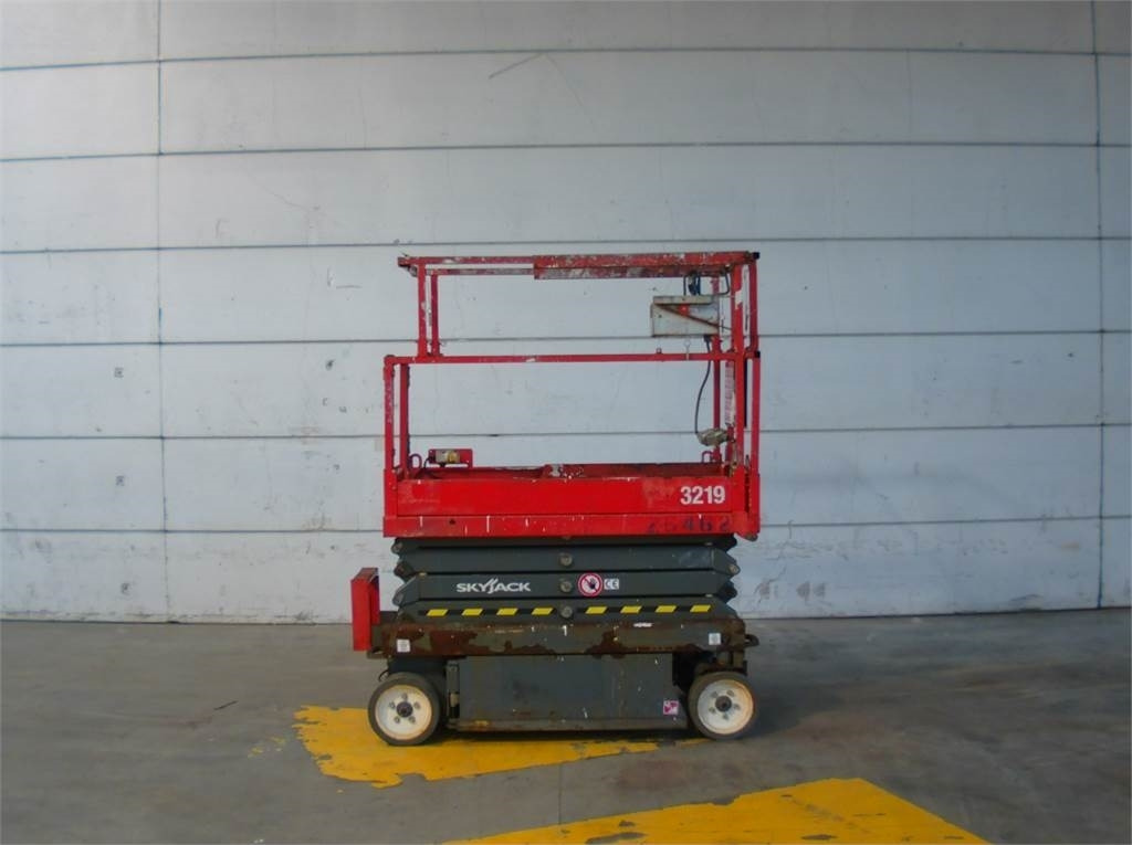 SkyJack SJ3219 - Piattaforma a pantografo: foto 1 SkyJack SJ3219 - Piattaforma a pantografo: foto 1