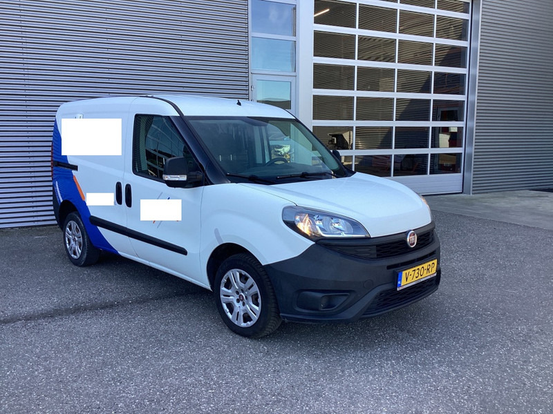 Fiat Dobló Cargo 1.3 MJ BPM VRIJ! 7x Voorraad NL Auto/ Airco/ Bluetooth/ Betimmering - Furgoncino: foto 1 Fiat Dobló Cargo 1.3 MJ BPM VRIJ! 7x Voorraad NL Auto/ Airco/ Bluetooth/ Betimmering - Furgoncino: foto 1