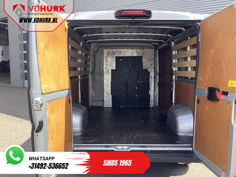 Peugeot Boxer 2.2 HDi 140 pk L2 EXPORT ONLY 3.0t Trekverm./ Navi/ Camera/ PDC/ Cruise/ Airco - Furgone chiuso: foto 5 Peugeot Boxer 2.2 HDi 140 pk L2 EXPORT ONLY 3.0t Trekverm./ Navi/ Camera/ PDC/ Cruise/ Airco - Furgone chiuso: foto 5