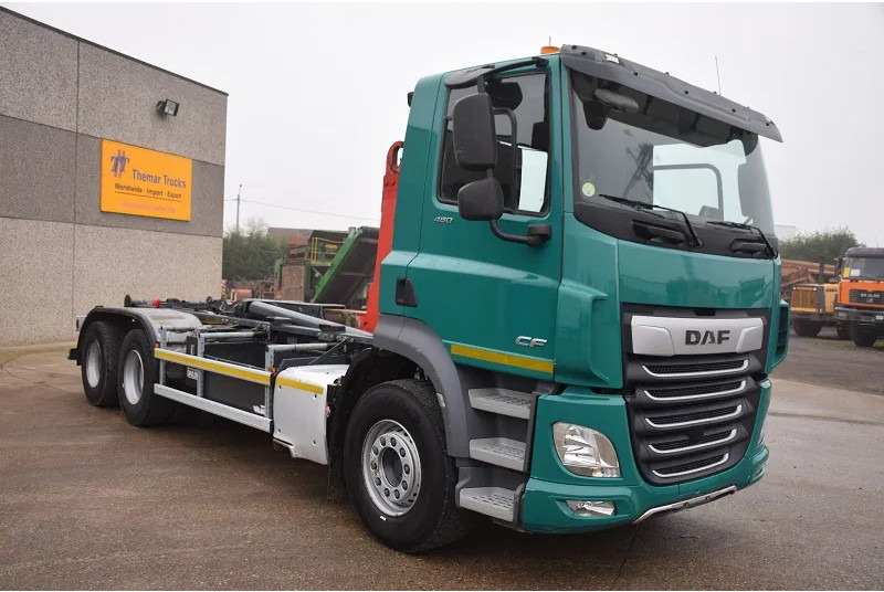 DAF CF 480 - Autocarro scarrabile: foto 4 DAF CF 480 - Autocarro scarrabile: foto 4