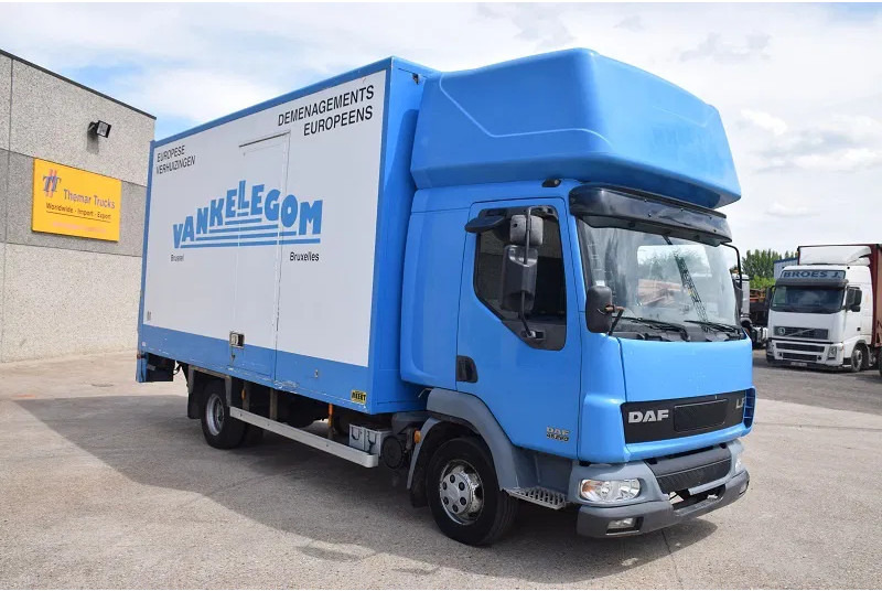 DAF LF 220 LF45 220 - Autocarro furgonato: foto 4 DAF LF 220 LF45 220 - Autocarro furgonato: foto 4