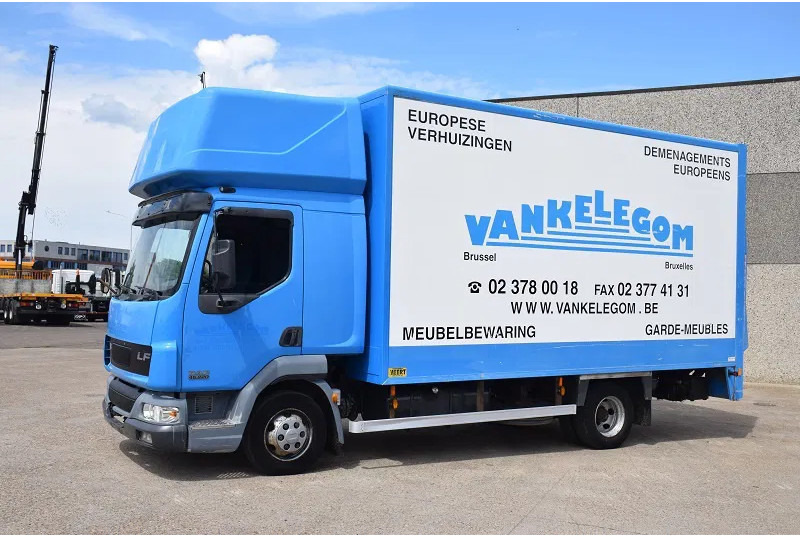 DAF LF 220 LF45 220 - Autocarro furgonato: foto 2 DAF LF 220 LF45 220 - Autocarro furgonato: foto 2