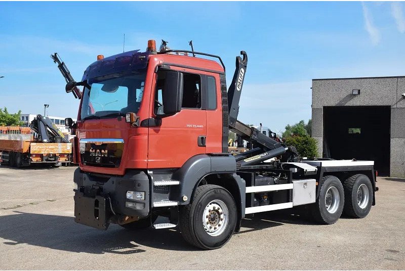 MAN TGS 33.440 - Autocarro scarrabile: foto 1 MAN TGS 33.440 - Autocarro scarrabile: foto 1
