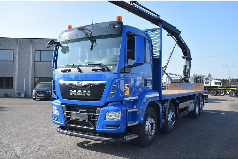 MAN TGS 35.500 Hydrodrive - Camion con gru: foto 2 MAN TGS 35.500 Hydrodrive - Camion con gru: foto 2