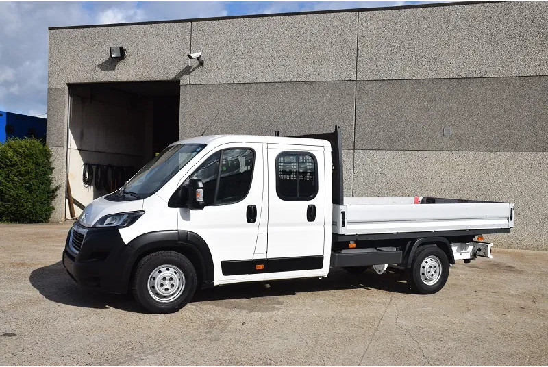 Peugeot Boxer 2.0 L -130 pk -L4 - Furgone con cassone fisso, Furgone doppia cabina: foto 4 Peugeot Boxer 2.0 L -130 pk -L4 - Furgone con cassone fisso, Furgone doppia cabina: foto 4