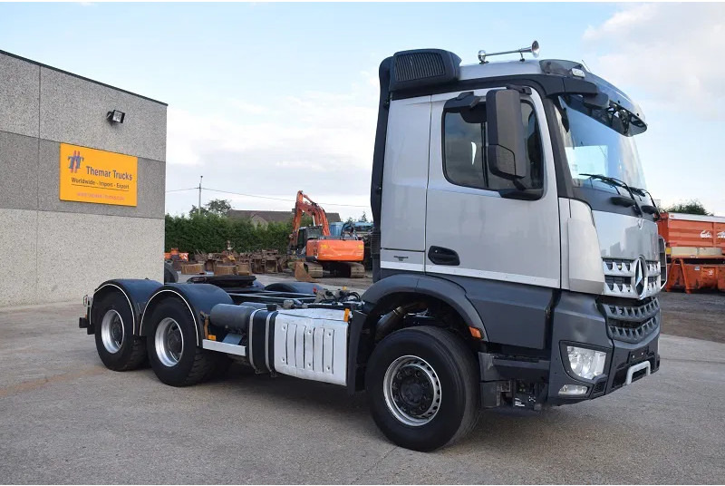 Mercedes-Benz Arocs 3345 - Trattore stradale: foto 5 Mercedes-Benz Arocs 3345 - Trattore stradale: foto 5