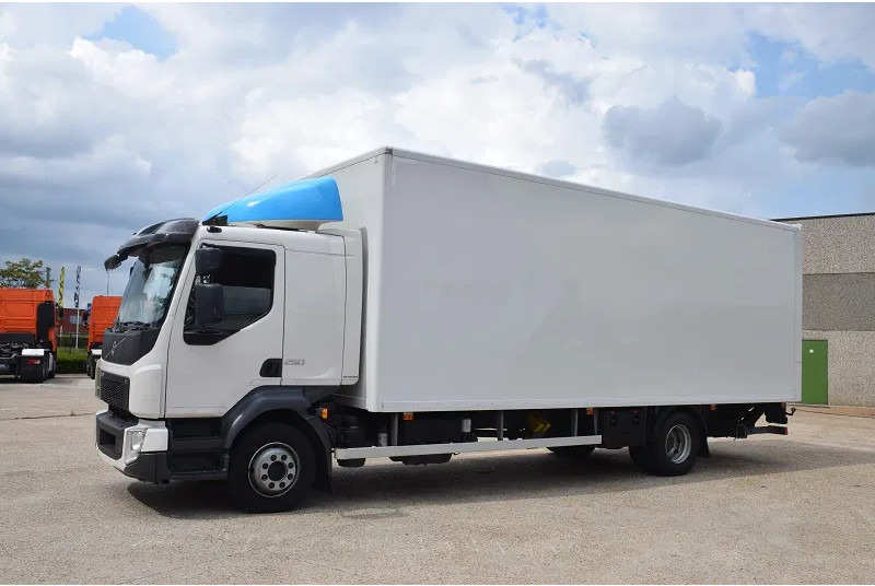 Volvo FL 250 - Autocarro furgonato: foto 3 Volvo FL 250 - Autocarro furgonato: foto 3