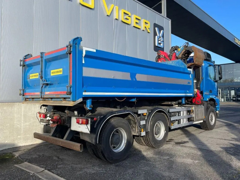 Mercedes-Benz Arocs 3342 *6x6*meegestuurd as*2zijdige kipper*Airco*Bluetooth - Autocarro ribaltabile, Camion con gru: foto 2 Mercedes-Benz Arocs 3342 *6x6*meegestuurd as*2zijdige kipper*Airco*Bluetooth - Autocarro ribaltabile, Camion con gru: foto 2