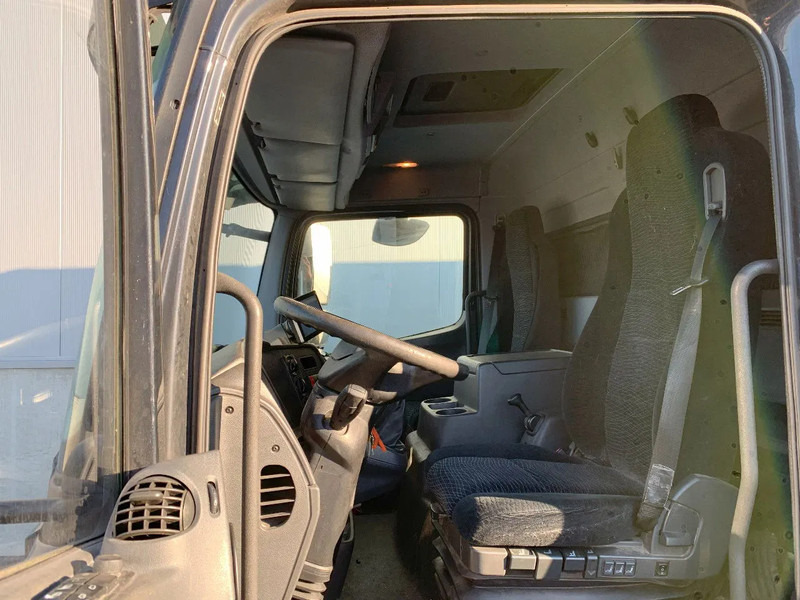 Mercedes-Benz Atego 1018 KOELING*Cruise control*Airconditioning*Geveerde bestuurdersstoel* - Autocarro furgonato: foto 2 Mercedes-Benz Atego 1018 KOELING*Cruise control*Airconditioning*Geveerde bestuurdersstoel* - Autocarro furgonato: foto 2