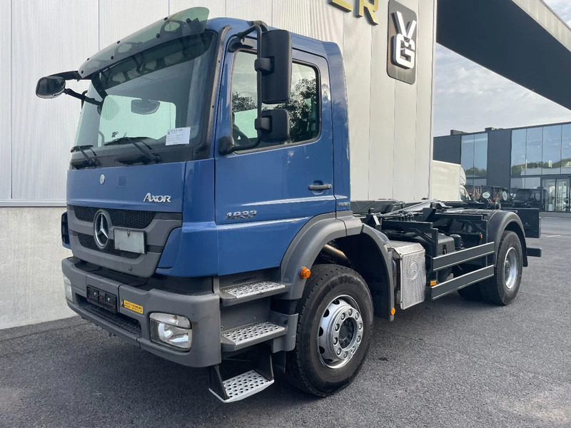 Mercedes-Benz Axor 1833 *cruise control*bluetooth*airconditioning*differentieelslot - Autocarro scarrabile: foto 2 Mercedes-Benz Axor 1833 *cruise control*bluetooth*airconditioning*differentieelslot - Autocarro scarrabile: foto 2