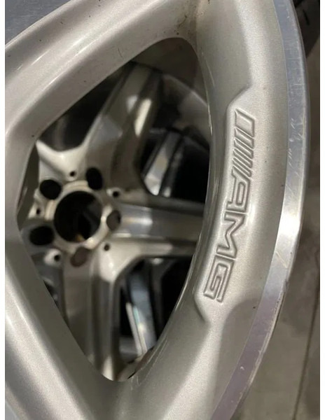 Mercedes-Benz *Occasie *3 velgen AMG* 18 inch - Cerchione per Autovettura: foto 2 Mercedes-Benz *Occasie *3 velgen AMG* 18 inch - Cerchione per Autovettura: foto 2