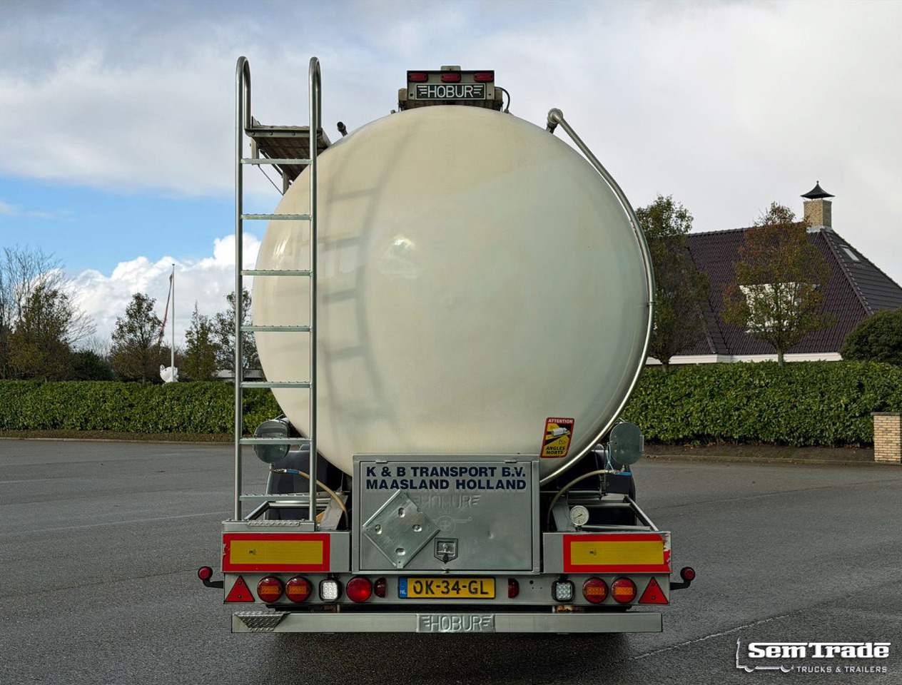 Burg 37.300 Liter 3 Compartments Disc Brakes Super Condition NL Trailer - Semirimorchio cisterna: foto 4 Burg 37.300 Liter 3 Compartments Disc Brakes Super Condition NL Trailer - Semirimorchio cisterna: foto 4