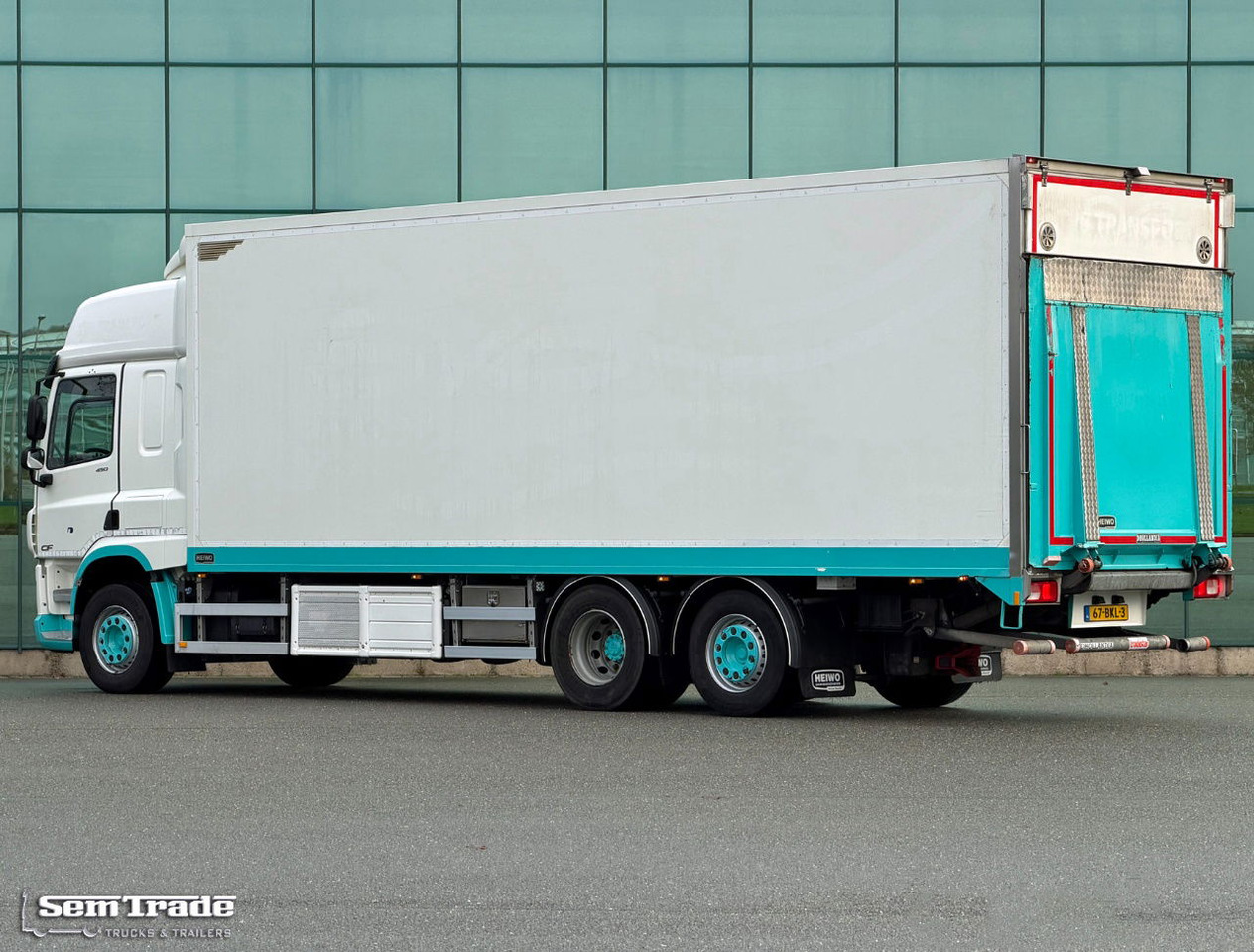 DAF CF 450 SC Heiwo Isolated BOX 875 x 250 x 275 INS. Carrier Cooling 340.000 KM Tail Lift Super Condition NEW APK - TUV - Autocarro frigorifero: foto 3 DAF CF 450 SC Heiwo Isolated BOX 875 x 250 x 275 INS. Carrier Cooling 340.000 KM Tail Lift Super Condition NEW APK - TUV - Autocarro frigorifero: foto 3