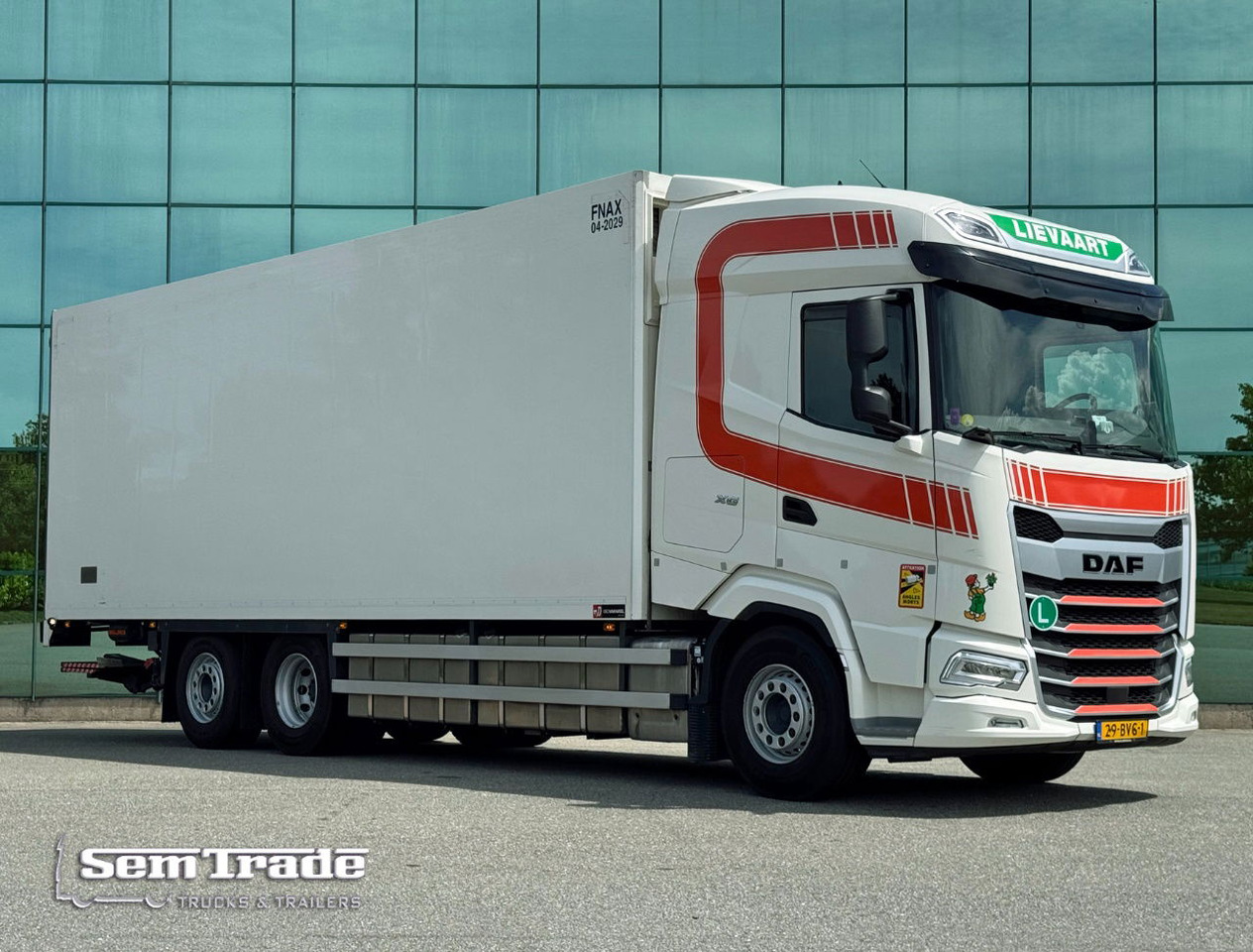 DAF XF 480 FAR 475.000 KM Carrier TRS Iceland 815 x 250 x 275 CM Inside Tail Lift NL Truck - Autocarro frigorifero: foto 4 DAF XF 480 FAR 475.000 KM Carrier TRS Iceland 815 x 250 x 275 CM Inside Tail Lift NL Truck - Autocarro frigorifero: foto 4