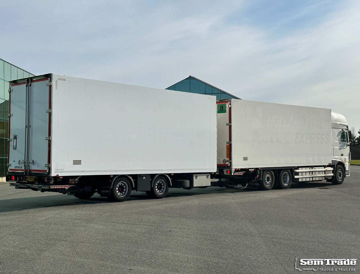DAF XF 480 FAR SSC 6X2 50 CC Combi 2x Lift Carrier TRS Iceland TOP Condition NL - Autocarro frigorifero: foto 3 DAF XF 480 FAR SSC 6X2 50 CC Combi 2x Lift Carrier TRS Iceland TOP Condition NL - Autocarro frigorifero: foto 3