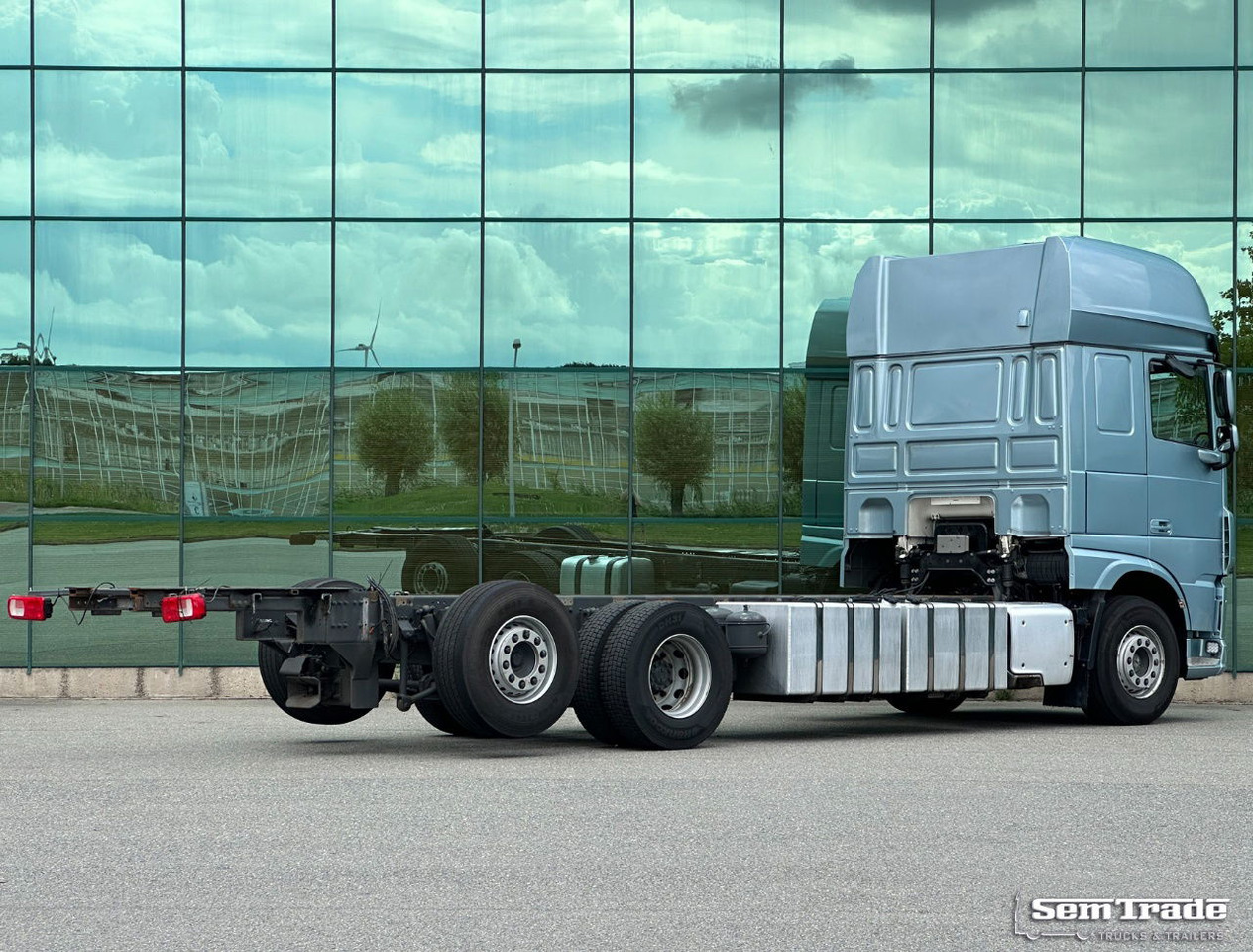 DAF XF 480 FAR SSC Euro 6 978.000 KM Park Airco 2X Tanks TOP Condition - Autocarro telaio: foto 4 DAF XF 480 FAR SSC Euro 6 978.000 KM Park Airco 2X Tanks TOP Condition - Autocarro telaio: foto 4