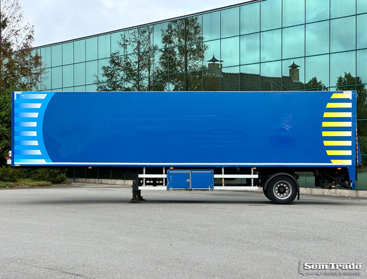 HRD NTS BI-Temp Cooling Tail Lift Steering Axle City Trailer - Semirimorchio frigorifero: foto 2 HRD NTS BI-Temp Cooling Tail Lift Steering Axle City Trailer - Semirimorchio frigorifero: foto 2
