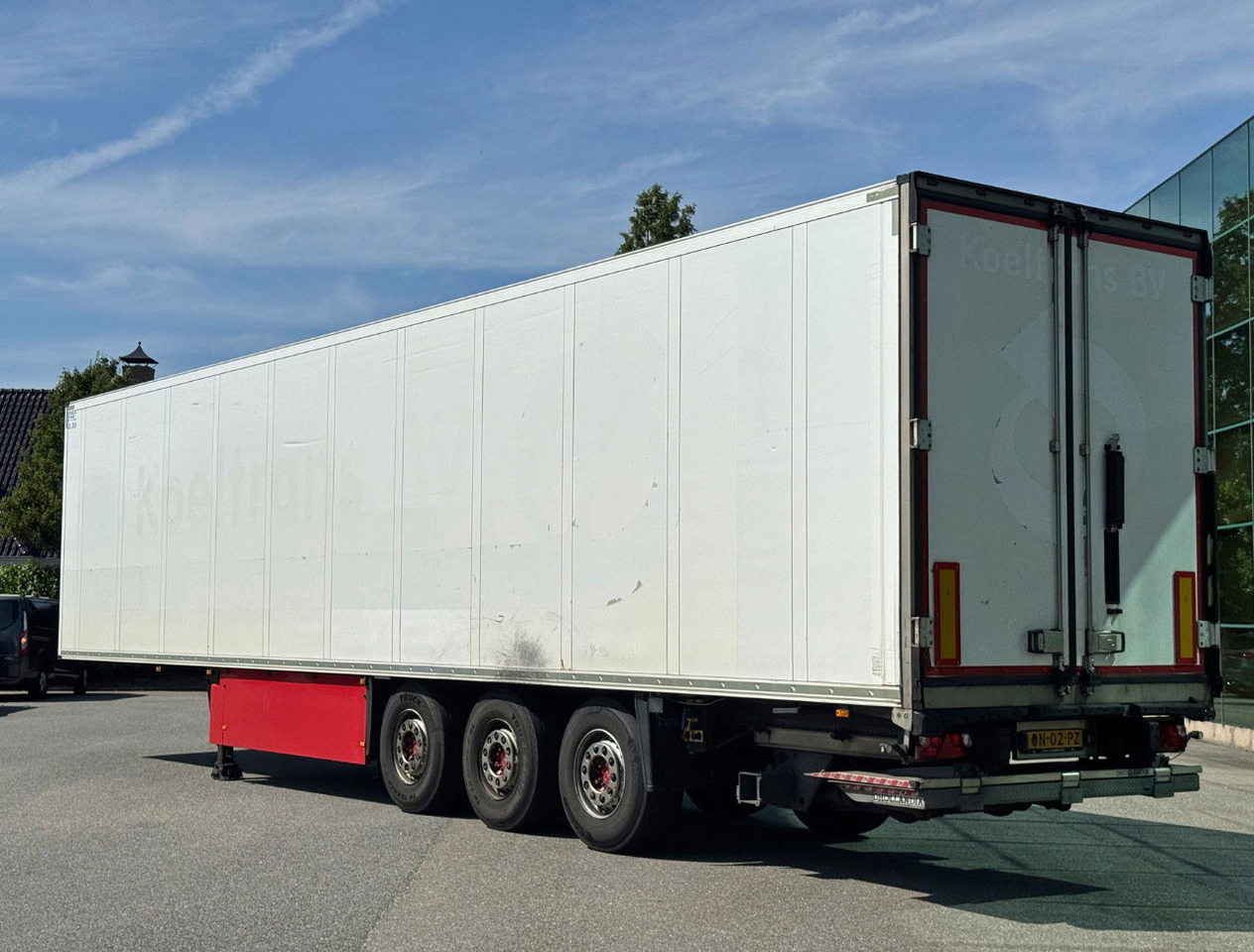 Schmitz Cargobull SCBS3B 270 CM High Flower Wide Liftaxle Tail Lift NL Trailer 6 - Semirimorchio frigorifero: foto 3 Schmitz Cargobull SCBS3B 270 CM High Flower Wide Liftaxle Tail Lift NL Trailer 6 - Semirimorchio frigorifero: foto 3