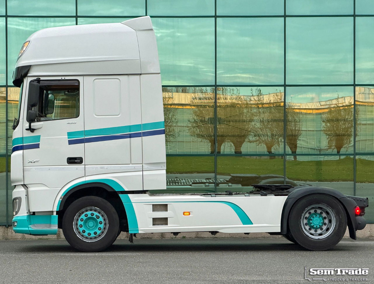 DAF XF 450 FT SSC Euro 6 Only 628.000 KM 2X Tanks TOP Condition NL-Truck - Trattore stradale: foto 2 DAF XF 450 FT SSC Euro 6 Only 628.000 KM 2X Tanks TOP Condition NL-Truck - Trattore stradale: foto 2