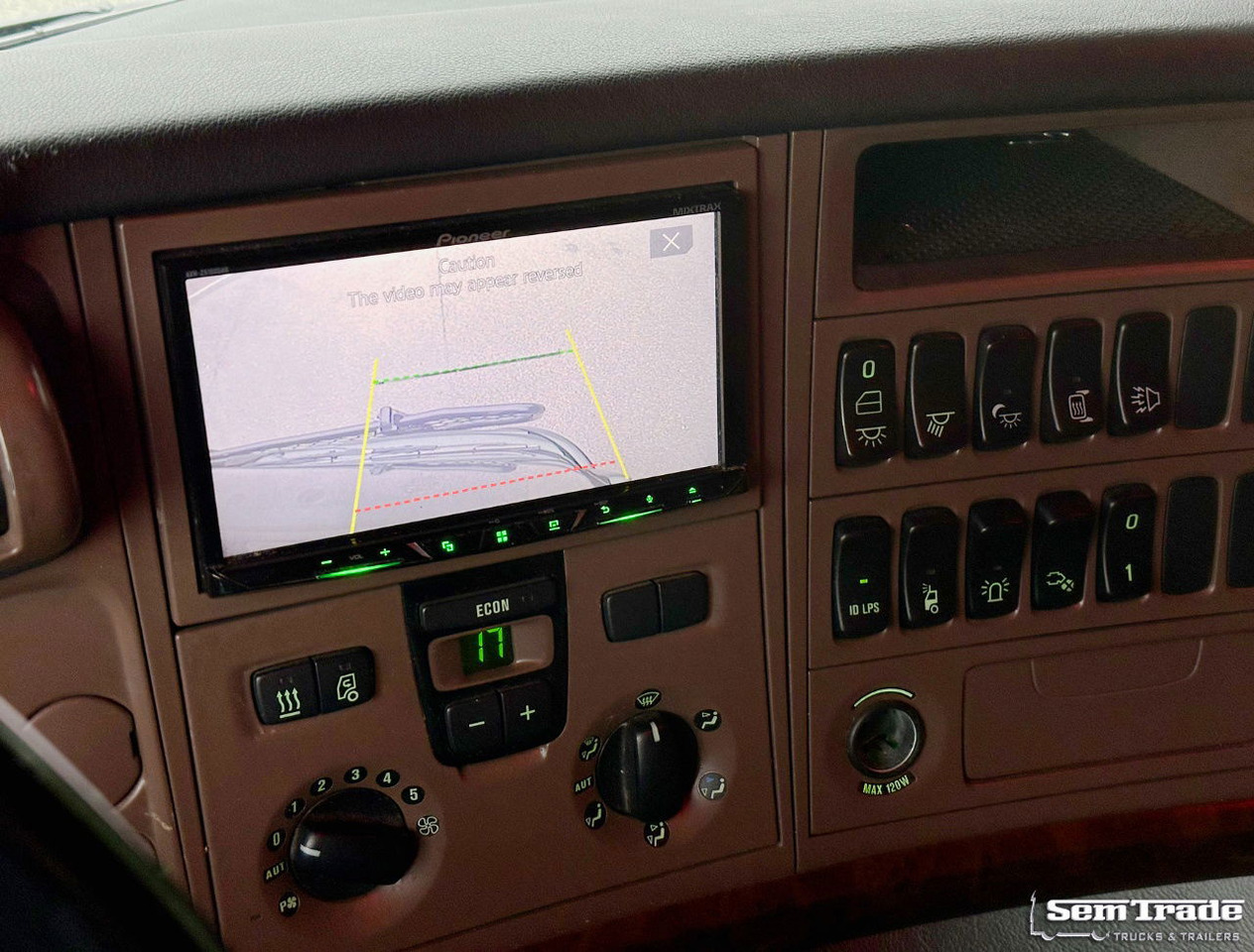 Trattore stradale Scania R500 V8 Analogue Tacho 779.000 KM Show Truck Special Interior + Special VAN Beurden Frigo Trailer: foto 11 Trattore stradale Scania R500 V8 Analogue Tacho 779.000 KM Show Truck Special Interior + Special VAN Beurden Frigo Trailer: foto 11