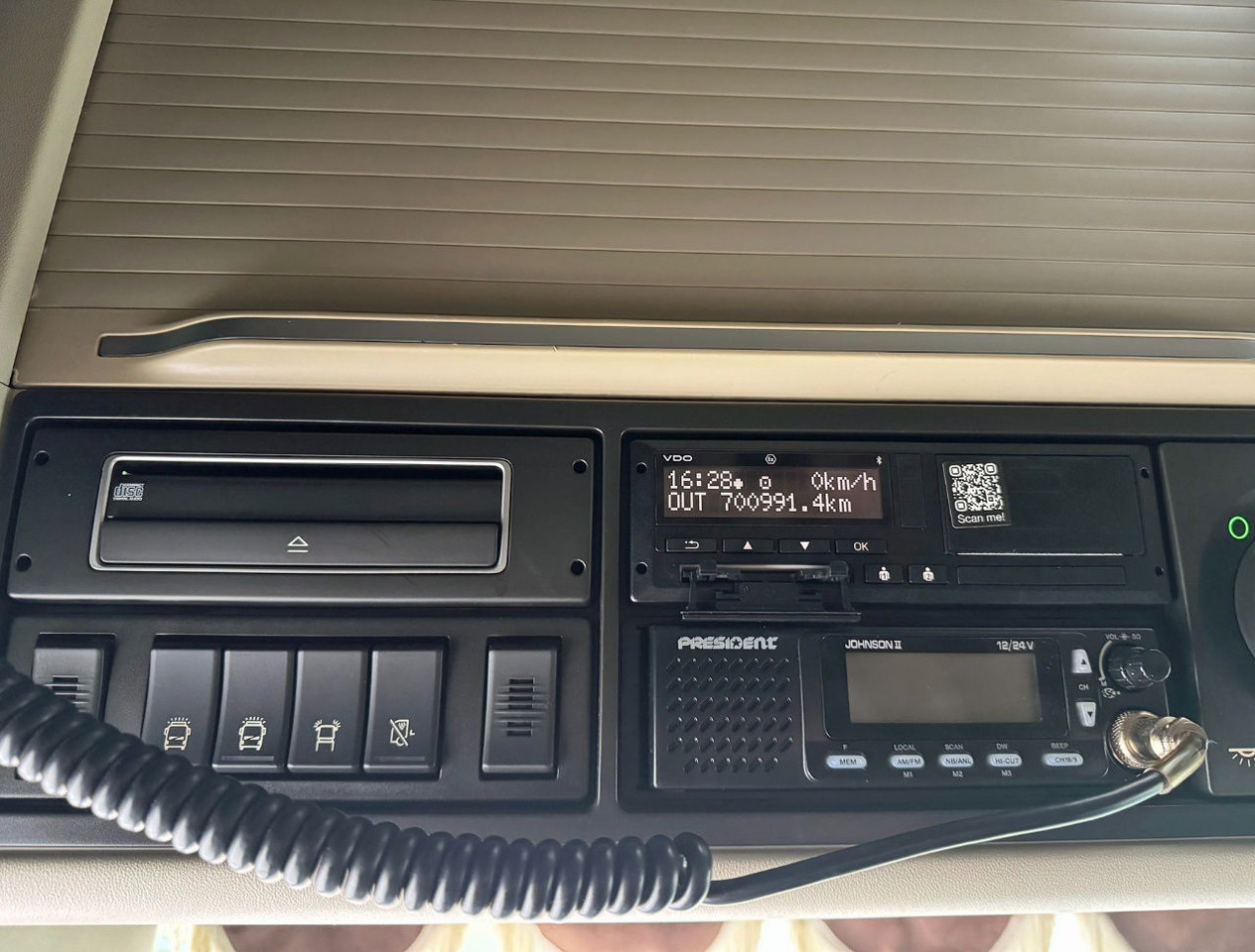 Trattore stradale Volvo FH Globetrotter 6X2 701.000 KM Super Condition NL Truck: foto 14 Trattore stradale Volvo FH Globetrotter 6X2 701.000 KM Super Condition NL Truck: foto 14