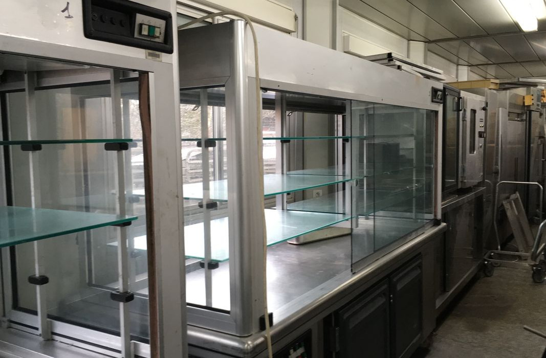Tour refrigere Gastro ou 600x400 Armoires froides Self de presentation Table de decoupe refrigeree - Macchina alimentare: foto 5 Tour refrigere Gastro ou 600x400 Armoires froides Self de presentation Table de decoupe refrigeree - Macchina alimentare: foto 5