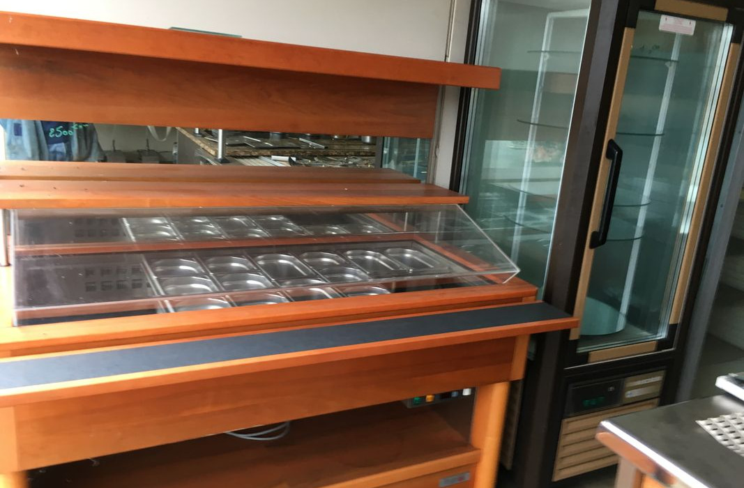 Tour refrigere Gastro ou 600x400 Armoires froides Self de presentation Table de decoupe refrigeree - Macchina alimentare: foto 2 Tour refrigere Gastro ou 600x400 Armoires froides Self de presentation Table de decoupe refrigeree - Macchina alimentare: foto 2