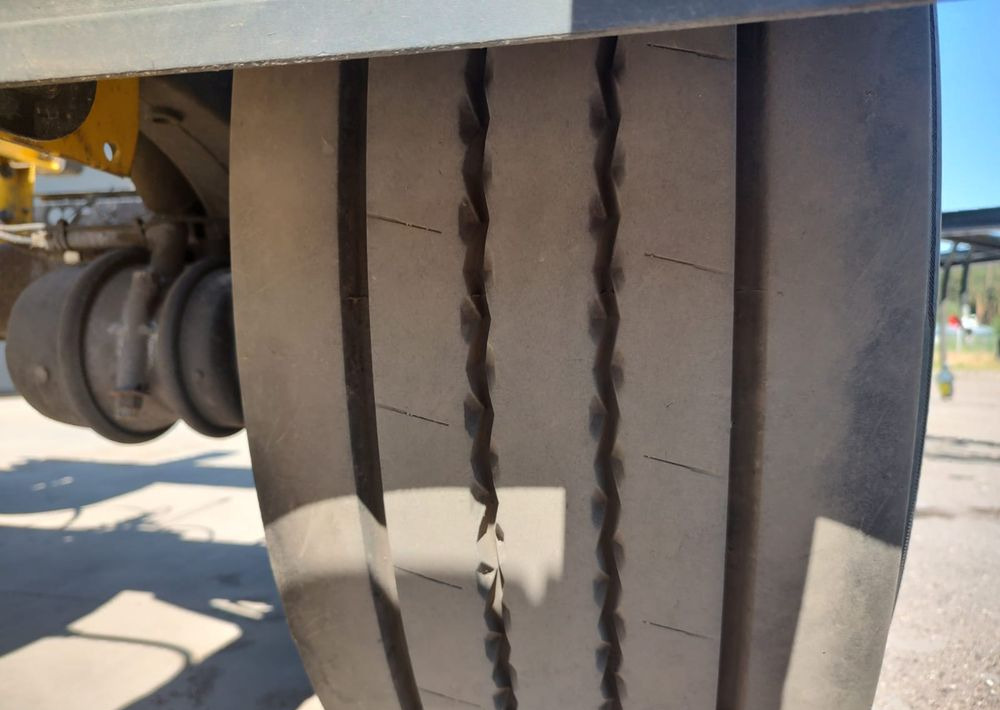 Krone Przyczepa BDF Krone - Rimorchio portacontainer/ Caisse interchangeable: foto 4 Krone Przyczepa BDF Krone - Rimorchio portacontainer/ Caisse interchangeable: foto 4