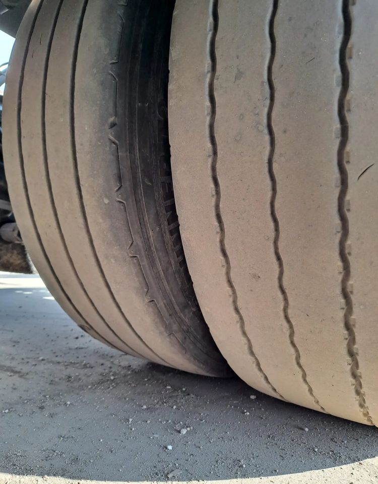 Krone Przyczepa Tandem - Rimorchio portacontainer/ Caisse interchangeable: foto 5 Krone Przyczepa Tandem - Rimorchio portacontainer/ Caisse interchangeable: foto 5