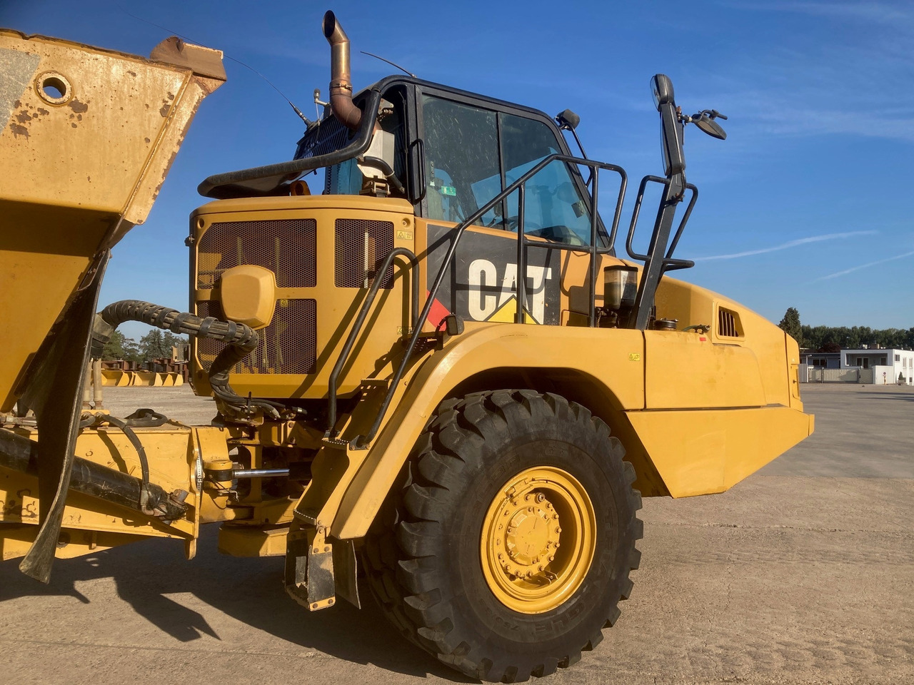 CATERPILLAR 730C - Dumper articolato: foto 5 CATERPILLAR 730C - Dumper articolato: foto 5