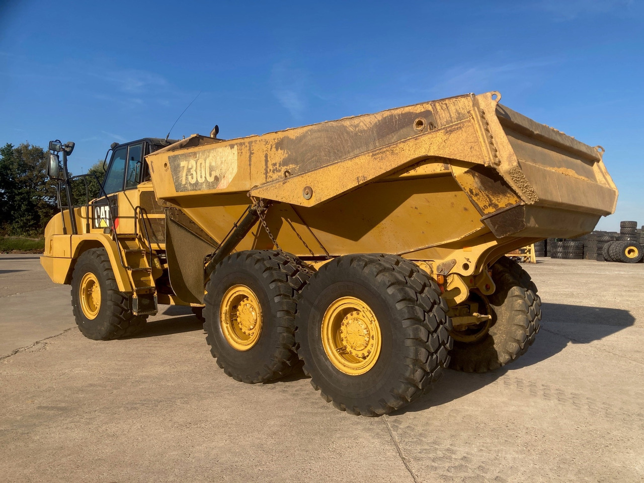CATERPILLAR 730C - Dumper articolato: foto 3 CATERPILLAR 730C - Dumper articolato: foto 3