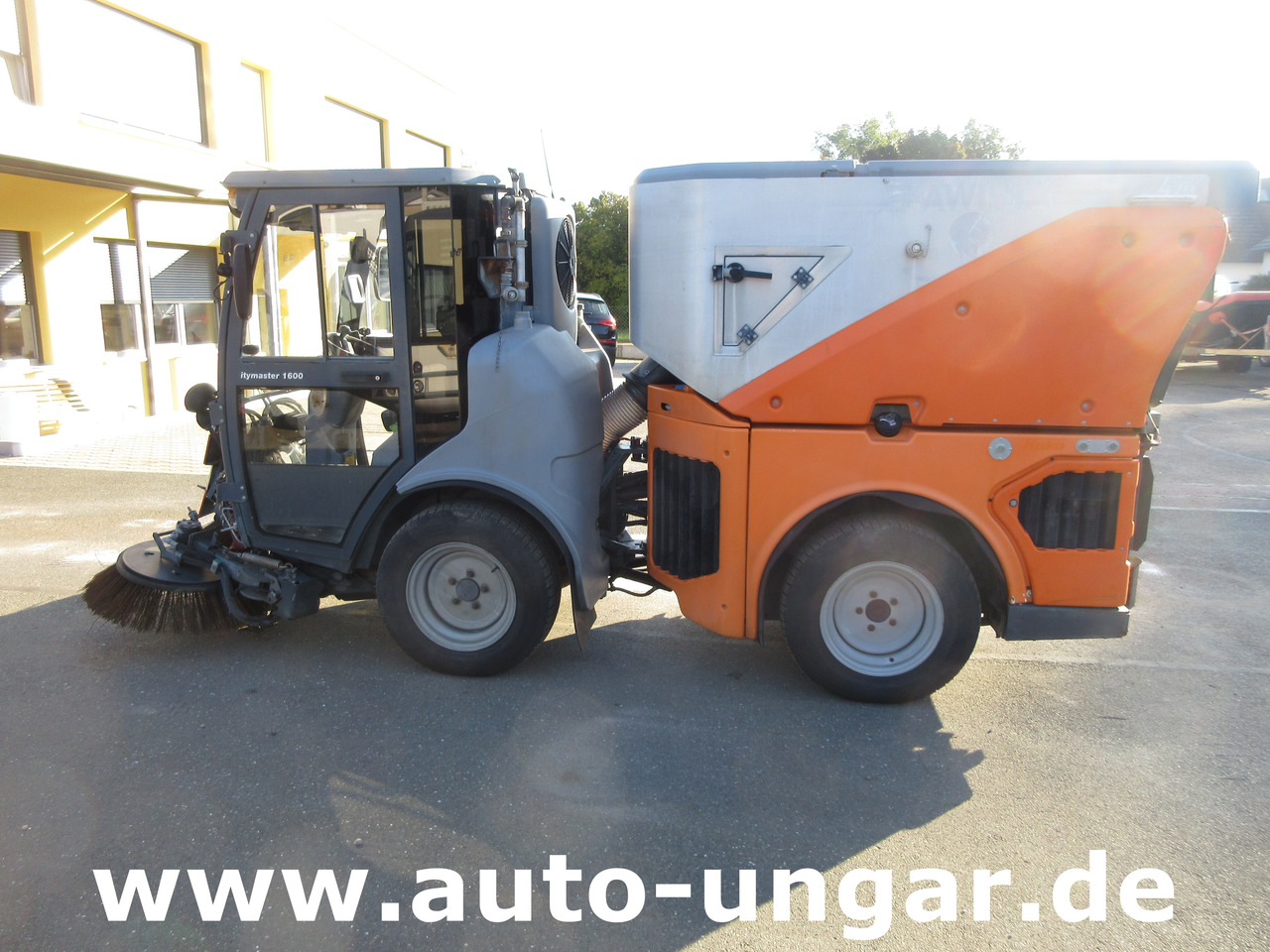 Hako CityMaster CM 1600 Kehrmaschine Knicklenkung Allrad Kommunalfahrzeug - Spazzatrice stradale: foto 4 Hako CityMaster CM 1600 Kehrmaschine Knicklenkung Allrad Kommunalfahrzeug - Spazzatrice stradale: foto 4