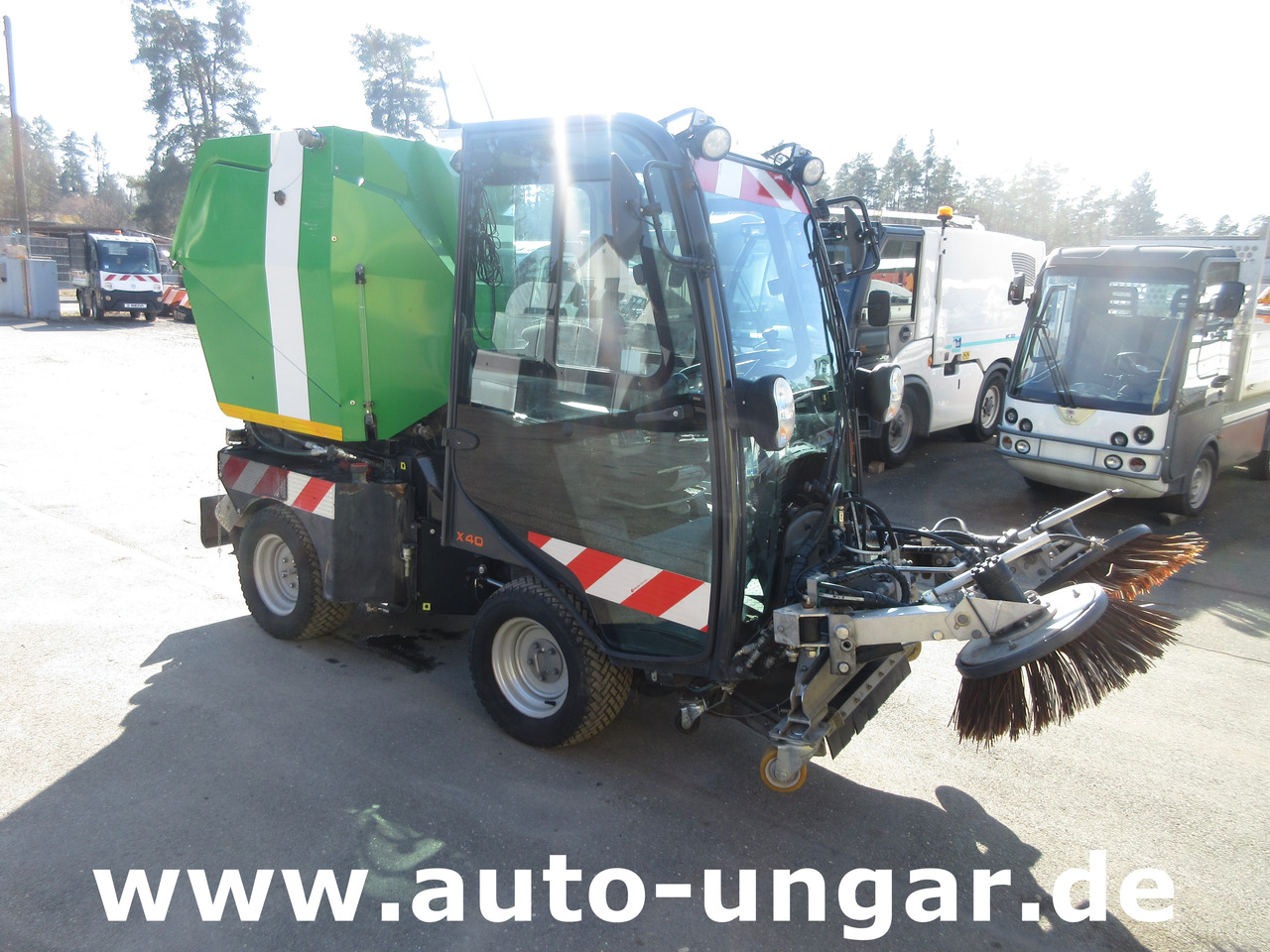 Holder X40 / X45 Baujahr 2017 Knicklenkung Kehraufbau 4x4 Kommunalhydraulik Frontheber - Spazzatrice stradale: foto 2 Holder X40 / X45 Baujahr 2017 Knicklenkung Kehraufbau 4x4 Kommunalhydraulik Frontheber - Spazzatrice stradale: foto 2