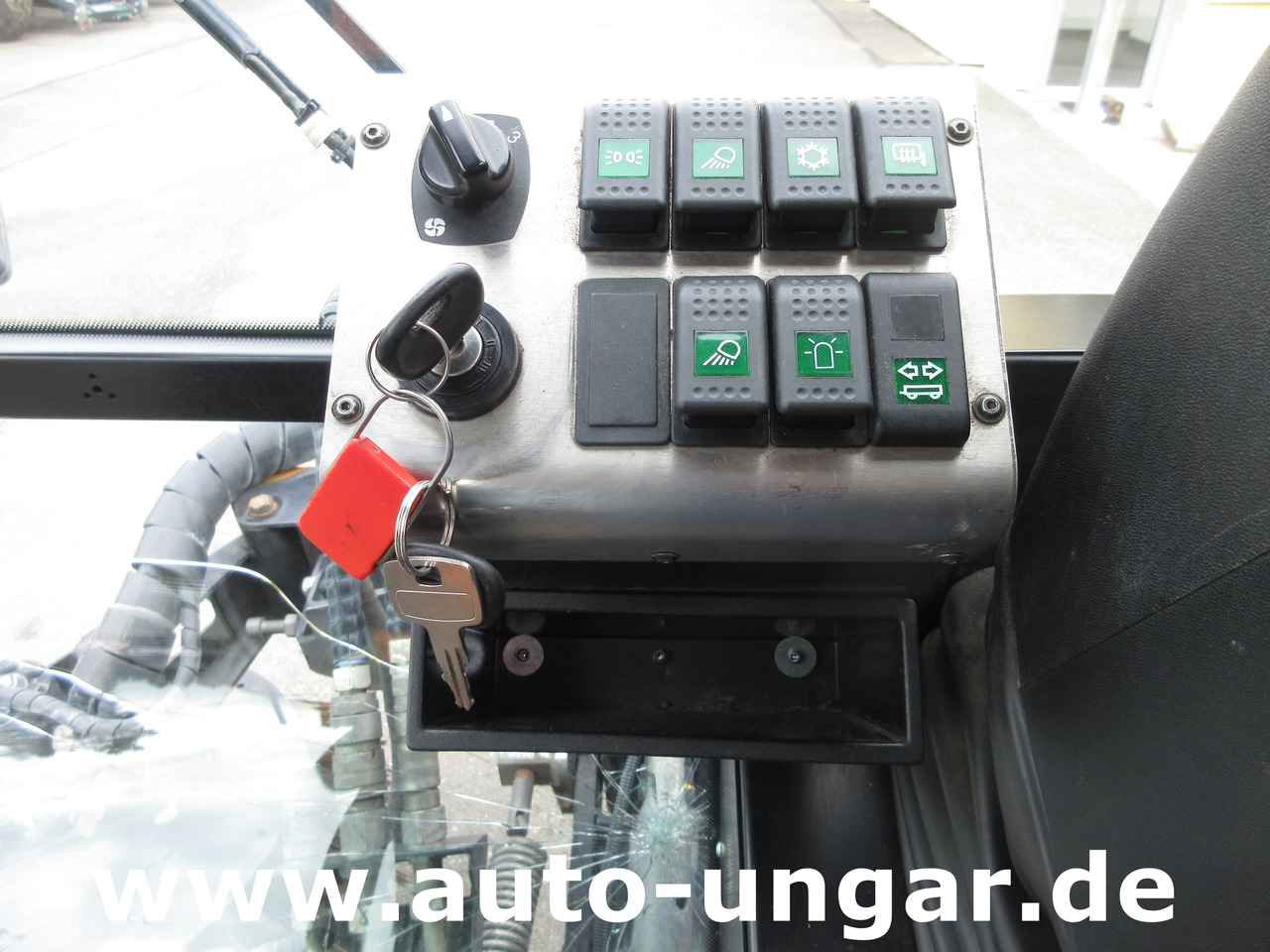 Spazzatrice stradale Nilfisk CR3500 CityRanger Schmidt Flexigo Multigo 4x4 Kehrmaschine Geräteträger: foto 21 Spazzatrice stradale Nilfisk CR3500 CityRanger Schmidt Flexigo Multigo 4x4 Kehrmaschine Geräteträger: foto 21