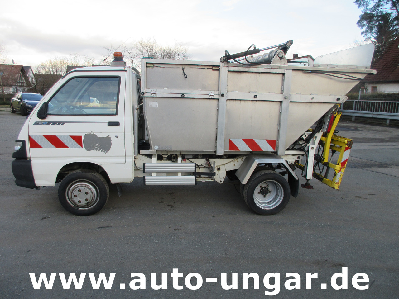 Piaggio Porter Maxxi D120 Müllwagen 3.5m³ Lifter Presse - Ersatzteilträger - Camion immondizia: foto 4 Piaggio Porter Maxxi D120 Müllwagen 3.5m³ Lifter Presse - Ersatzteilträger - Camion immondizia: foto 4