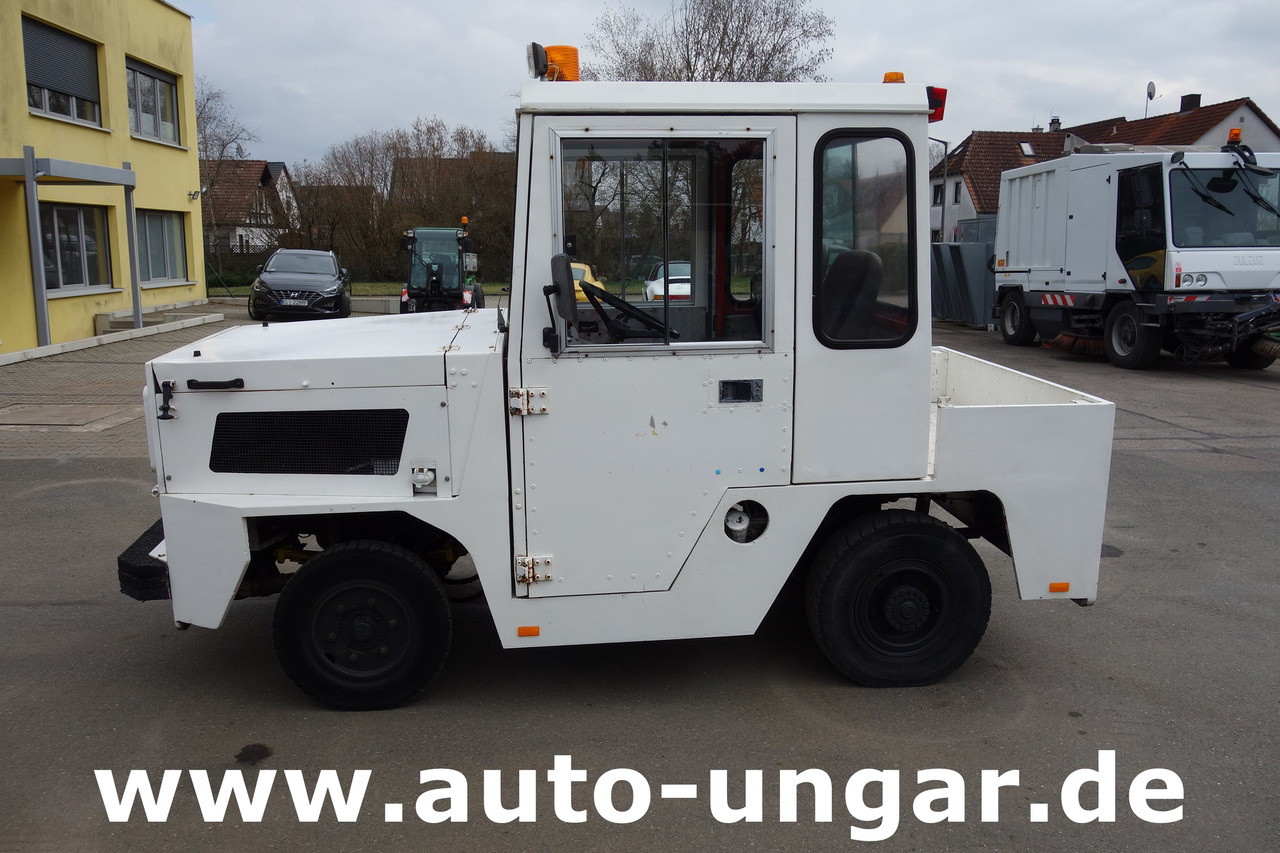 ROFAN ZD44F Jenbacher Pushback Pull - Tractor GSE Gepäckschlepper Industrieschlepper - Trattore per traino bagagli: foto 4 ROFAN ZD44F Jenbacher Pushback Pull - Tractor GSE Gepäckschlepper Industrieschlepper - Trattore per traino bagagli: foto 4