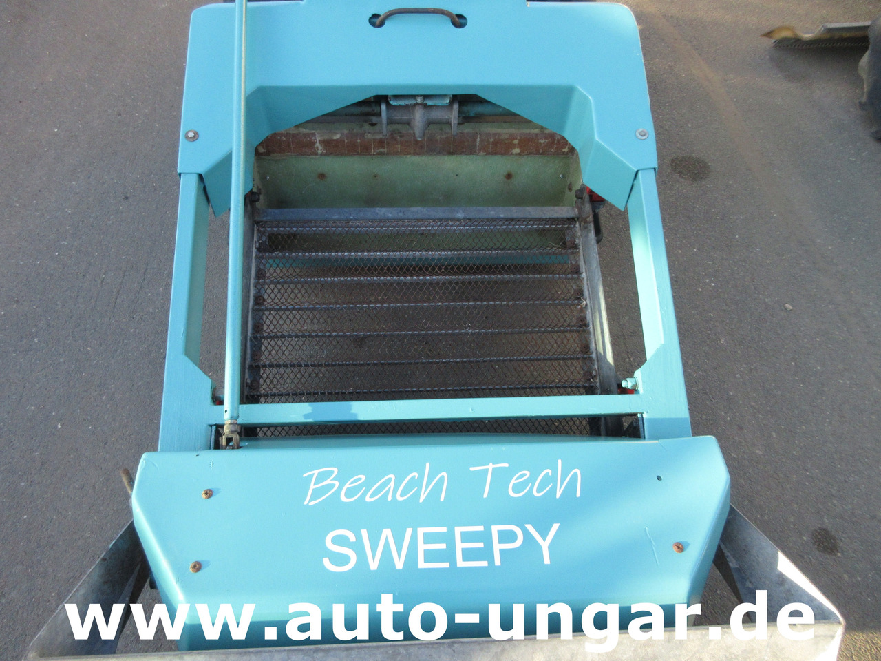 Beachtech Sweepy walk-behind Beachcleaner Strandreiniger Cribleuse de Plage - Veicolo speciale/ Comunale: foto 3 Beachtech Sweepy walk-behind Beachcleaner Strandreiniger Cribleuse de Plage - Veicolo speciale/ Comunale: foto 3