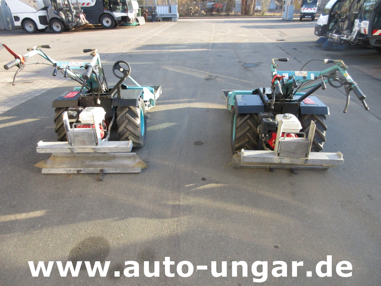 Beachtech Sweepy walk-behind Beachcleaner Strandreiniger Cribleuse de Plage - Veicolo speciale/ Comunale: foto 2 Beachtech Sweepy walk-behind Beachcleaner Strandreiniger Cribleuse de Plage - Veicolo speciale/ Comunale: foto 2