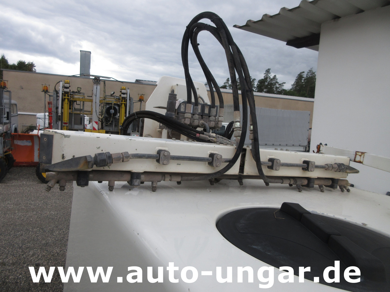 CMAR NC300 Schwemmaufbau Laveuse Bj. 2014 für Multicar Tremo Hochdruck - Veicolo speciale/ Comunale: foto 5 CMAR NC300 Schwemmaufbau Laveuse Bj. 2014 für Multicar Tremo Hochdruck - Veicolo speciale/ Comunale: foto 5