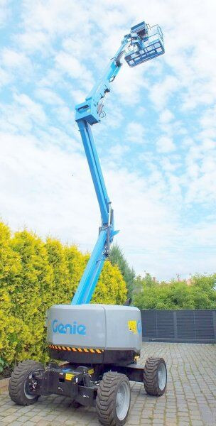 Genie top! Z45 XC diesel 4x4 * 15.86m/454kg - Piattaforma articolata: foto 1 Genie top! Z45 XC diesel 4x4 * 15.86m/454kg - Piattaforma articolata: foto 1