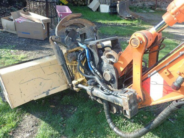 Hitachi Zaxis 140W-5B - Escavatore gommato: foto 5 Hitachi Zaxis 140W-5B - Escavatore gommato: foto 5